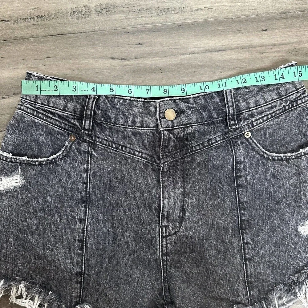 Retrofete Cut Off High Rise Jeans Shorts Women's Black Washed Size 30